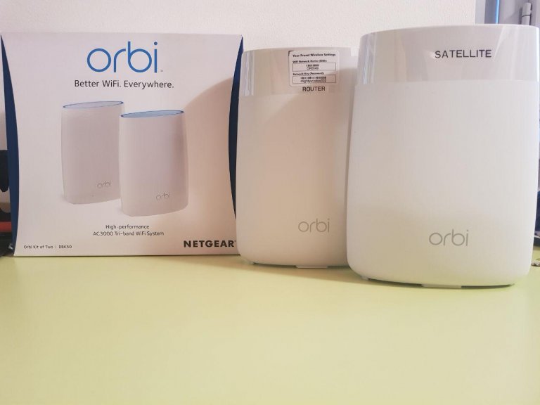 Recensione Netgear Orbi RBK50 : design e wifi ad alti livelli